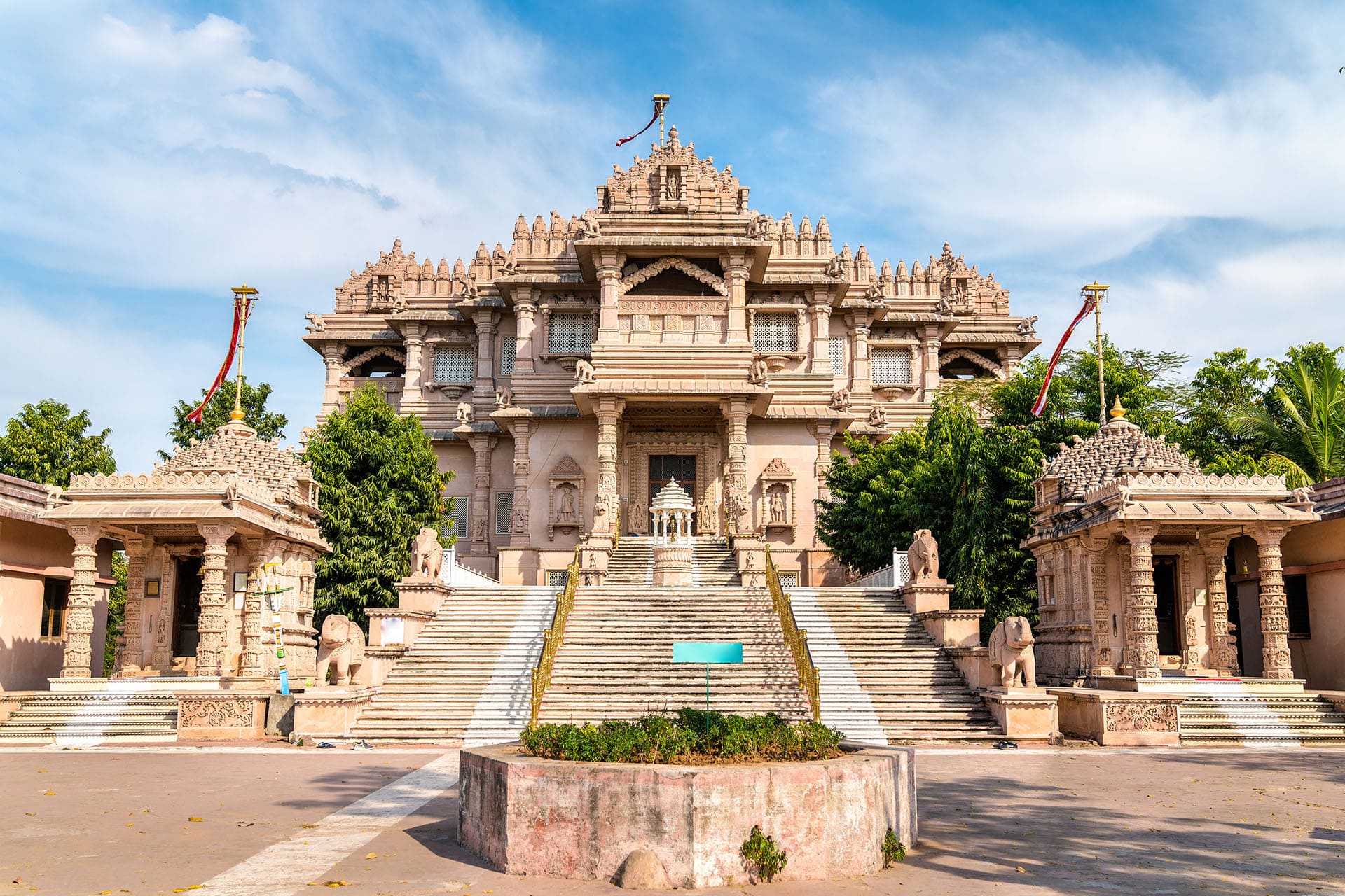 Top most beautiful temple complexes in India